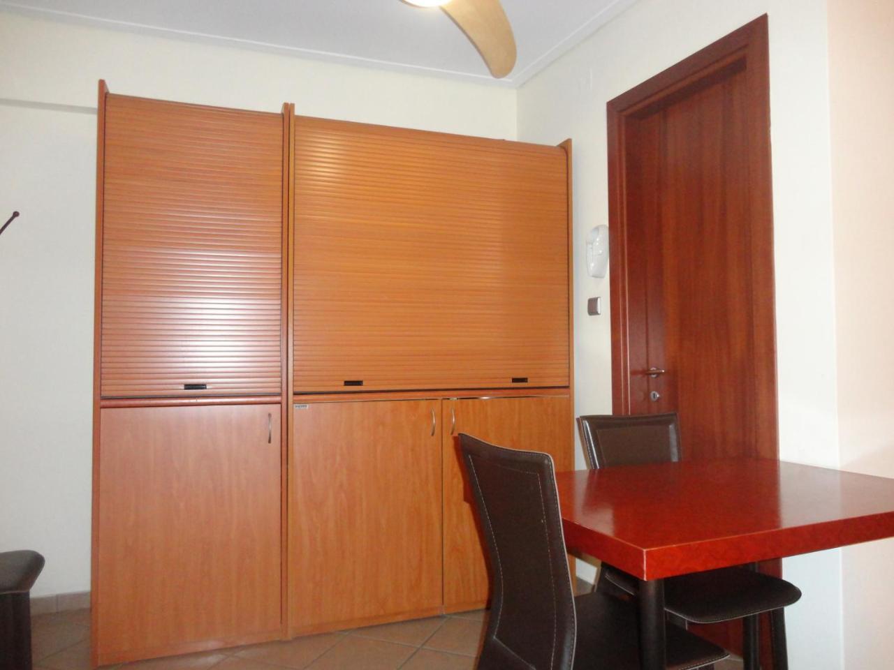 Lirio Guest House Makrakómi Esterno foto