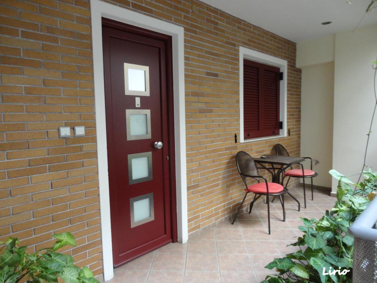 Lirio Guest House Makrakómi Esterno foto