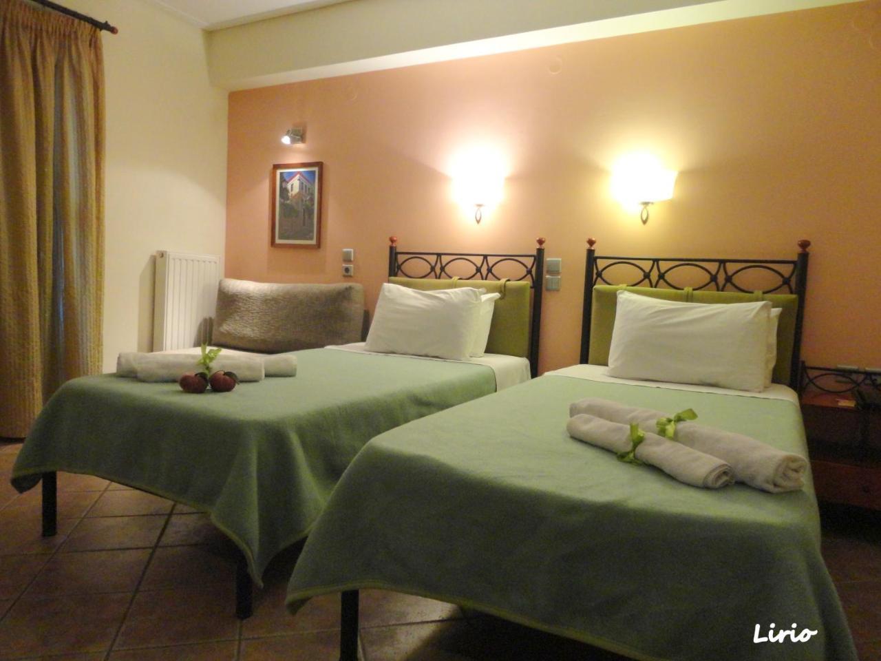Lirio Guest House Makrakómi Esterno foto