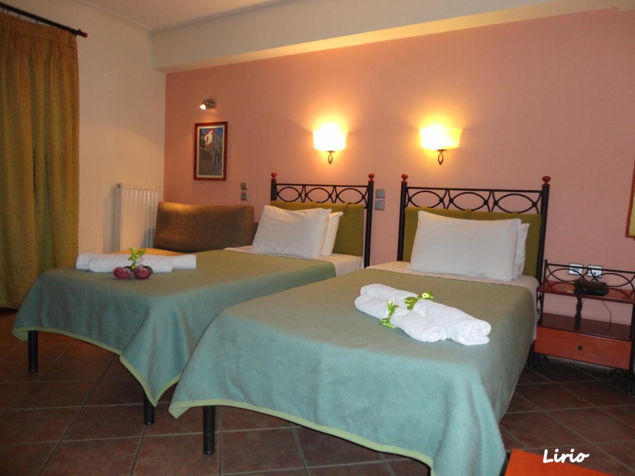 Lirio Guest House Makrakómi Esterno foto