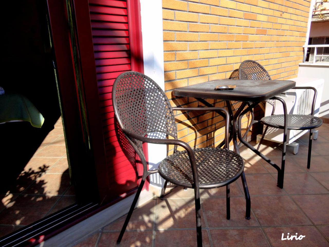 Lirio Guest House Makrakómi Esterno foto